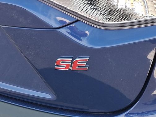 Blue Crush Metallic 2021 Toyota Corolla SE