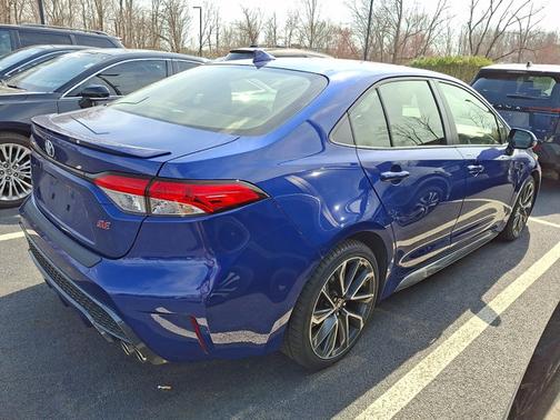 Blue Crush Metallic 2021 Toyota Corolla SE