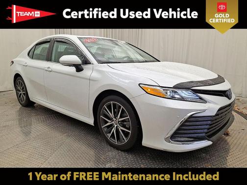 2023 Toyota Camry Hybrid XLE