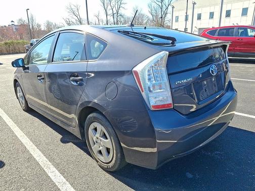 Winter Gray Metallic 2010 Toyota Prius III