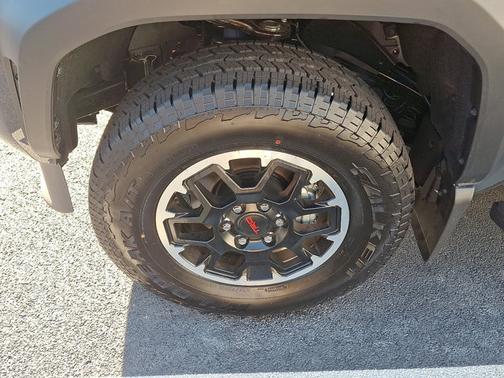 2025 Toyota Tacoma TRD Off Road