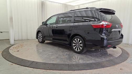 2020 Toyota Sienna Limited Premium