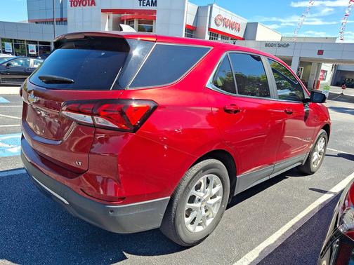 Cherry Red Tintcoat 2022 Chevrolet Equinox 1LT