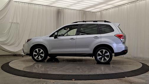 Ice Silver Metallic 2018 Subaru Forester 2.5i Premium