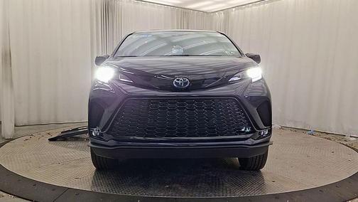 2025 Toyota Sienna XSE