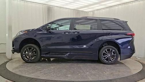 2025 Toyota Sienna XSE