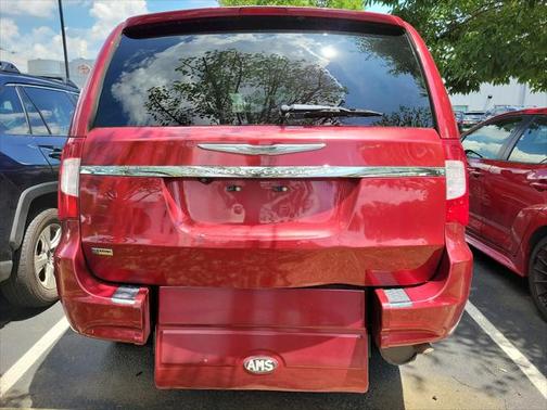 2014 Chrysler Town & Country Touring