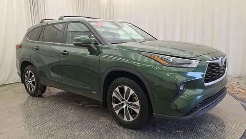 2023 Toyota Highlander Hybrid XLE