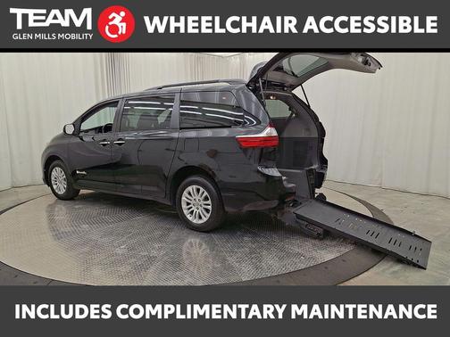 Attitude Black 2015 Toyota Sienna XLE