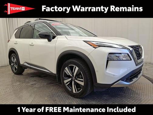 Pearl White Tricoat/Super Black 2021 Nissan Rogue Platinum
