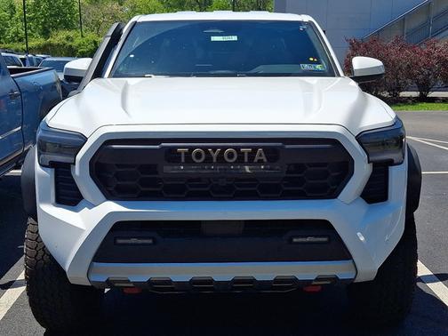 Ice Cap 2026 Toyota Tacoma Hybrid Trailhunter