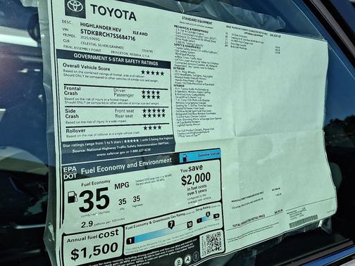 2025 Toyota Highlander Hybrid XLE