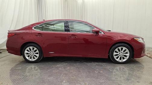 2014 Lexus ES 300h Base