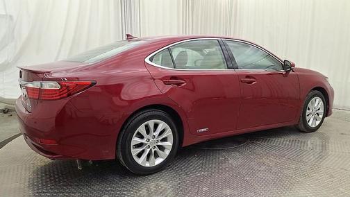 2014 Lexus ES 300h Base