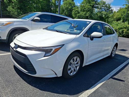 Ice Cap 2025 Toyota Corolla Hybrid SE