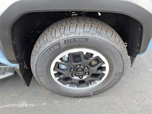 2025 Toyota 4Runner TRD Off Road