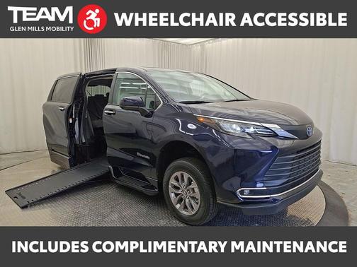 2024 Toyota Sienna XLE