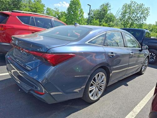 Harbor Gray Metallic 2021 Toyota Avalon Hybrid Limited