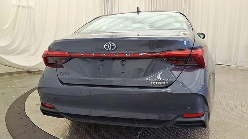 Harbor Gray Metallic 2021 Toyota Avalon Hybrid Limited