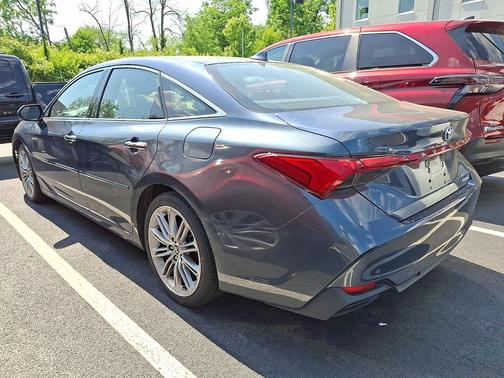 Harbor Gray Metallic 2021 Toyota Avalon Hybrid Limited