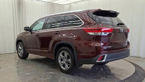 2019 Toyota Highlander Limited Platinum
