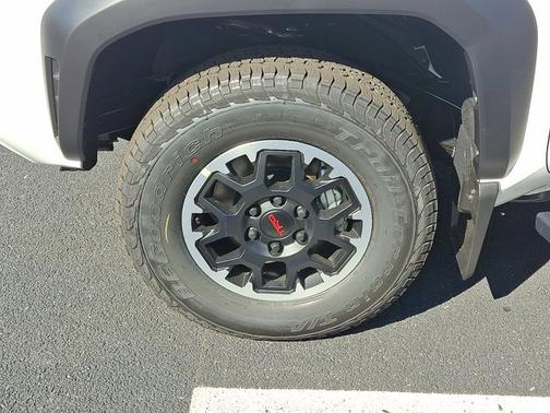 2025 Toyota Tacoma TRD Off Road