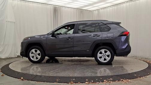 2021 Toyota RAV4 Hybrid LE