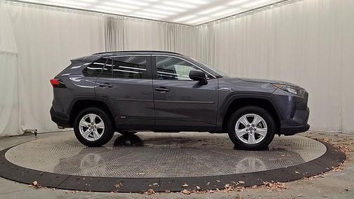 2021 Toyota RAV4 Hybrid LE