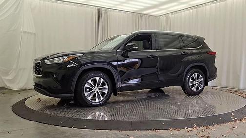 2020 Toyota Highlander Hybrid XLE
