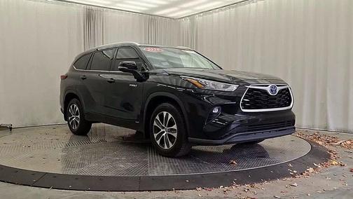 2020 Toyota Highlander Hybrid XLE