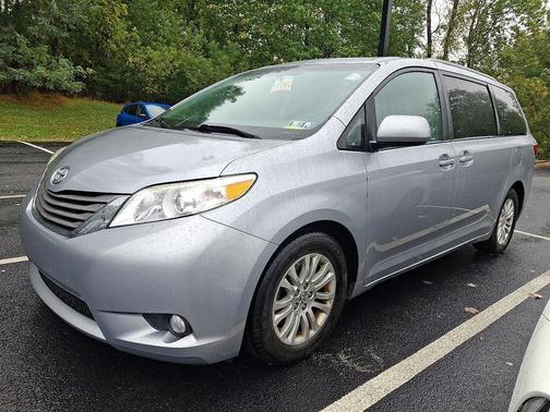 2015 Toyota Sienna XLE