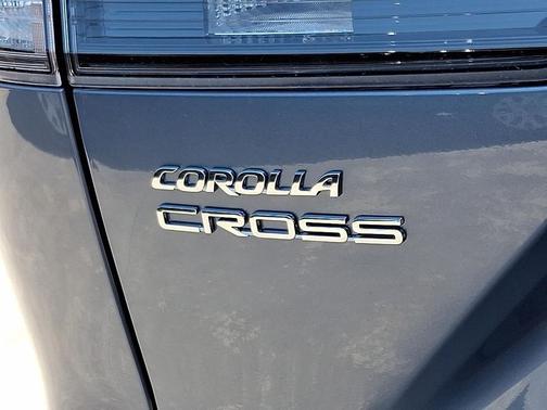 Celestite 2026 Toyota Corolla Cross L