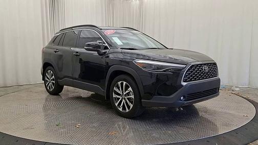 2024 Toyota Corolla Cross XLE