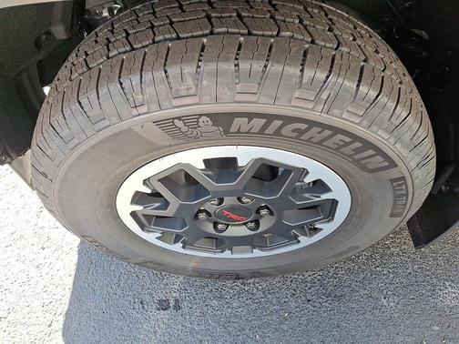 2025 Toyota 4Runner TRD Off Road