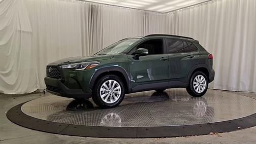 2024 Toyota Corolla Cross LE