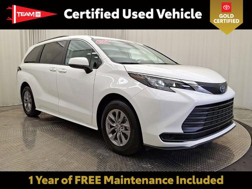 2024 Toyota Sienna LE