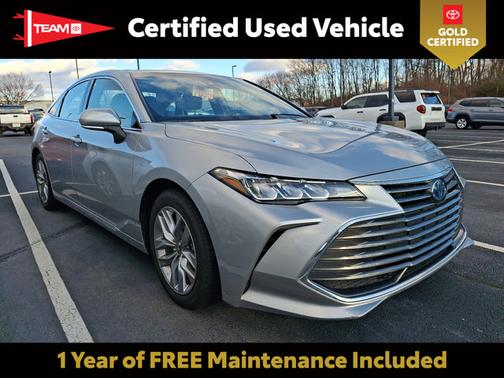 2022 Toyota Avalon Hybrid XLE