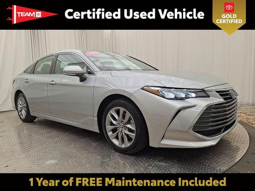 2022 Toyota Avalon Hybrid XLE