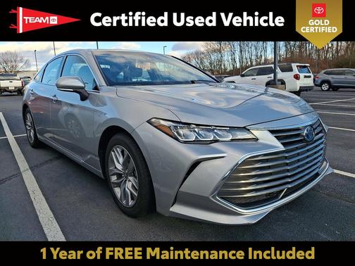 2022 Toyota Avalon Hybrid XLE