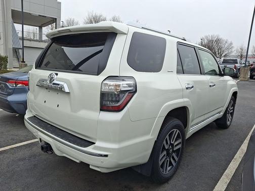 Blizzard Pearl 2022 Toyota 4Runner Limited