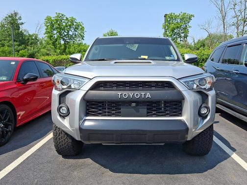 2022 Toyota 4Runner TRD Off Road