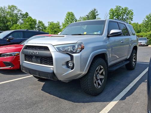 2022 Toyota 4Runner TRD Off Road