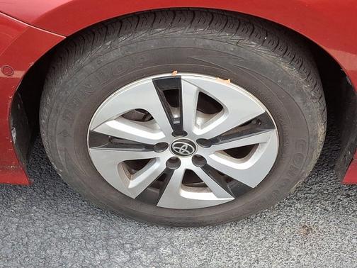 2017 Toyota Prius Two