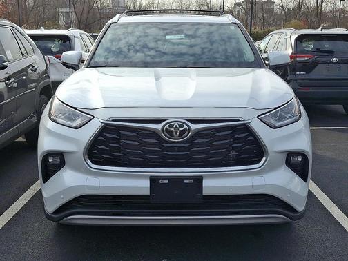 2026 Toyota Highlander Platinum