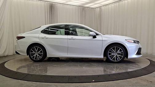 2023 Toyota Camry XLE