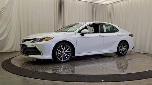 2023 Toyota Camry XLE