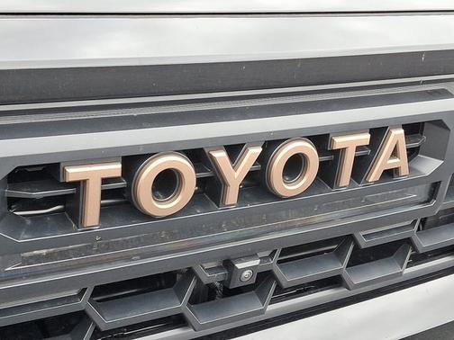 2025 Toyota Tacoma Hybrid Trailhunter