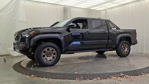 2025 Toyota Tacoma Hybrid Trailhunter