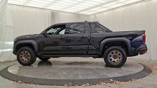 2025 Toyota Tacoma Hybrid Trailhunter