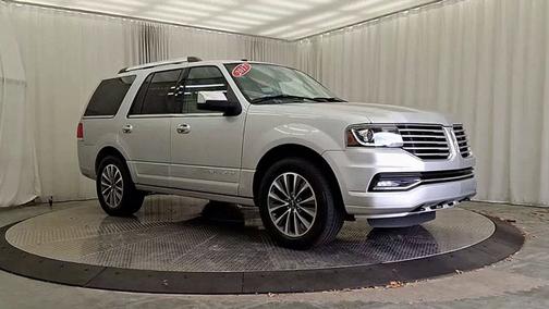 2017 Lincoln Navigator Select